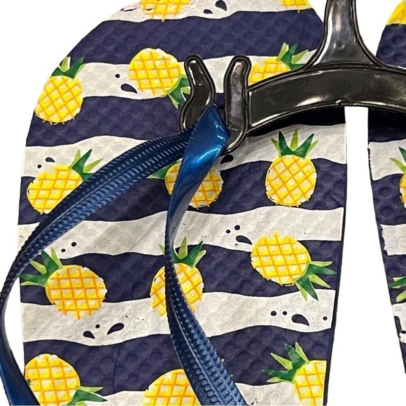 Pineapple & Stripes Summer Rubber Flip Flops, Size S 5/6 - Picture 4 of 4